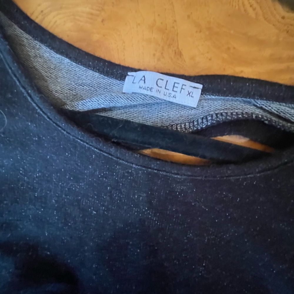 La Clef Open Back Keyhole Tank - Picture 13 of 15